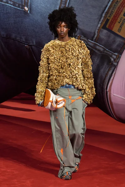 Look 66